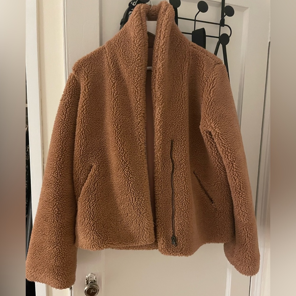 ALO Yoga Cozy Up Jacket